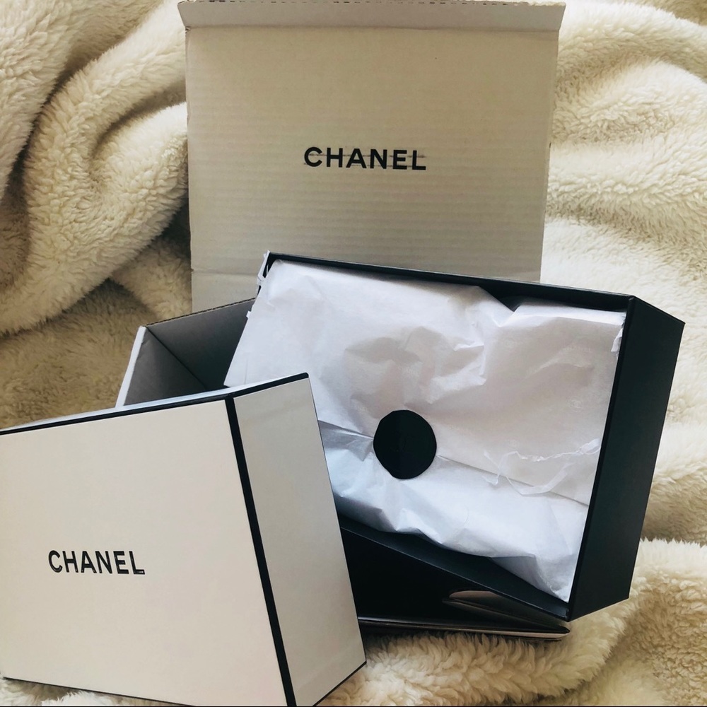 Chanel Authentic new keepsake gift box w/ Paper